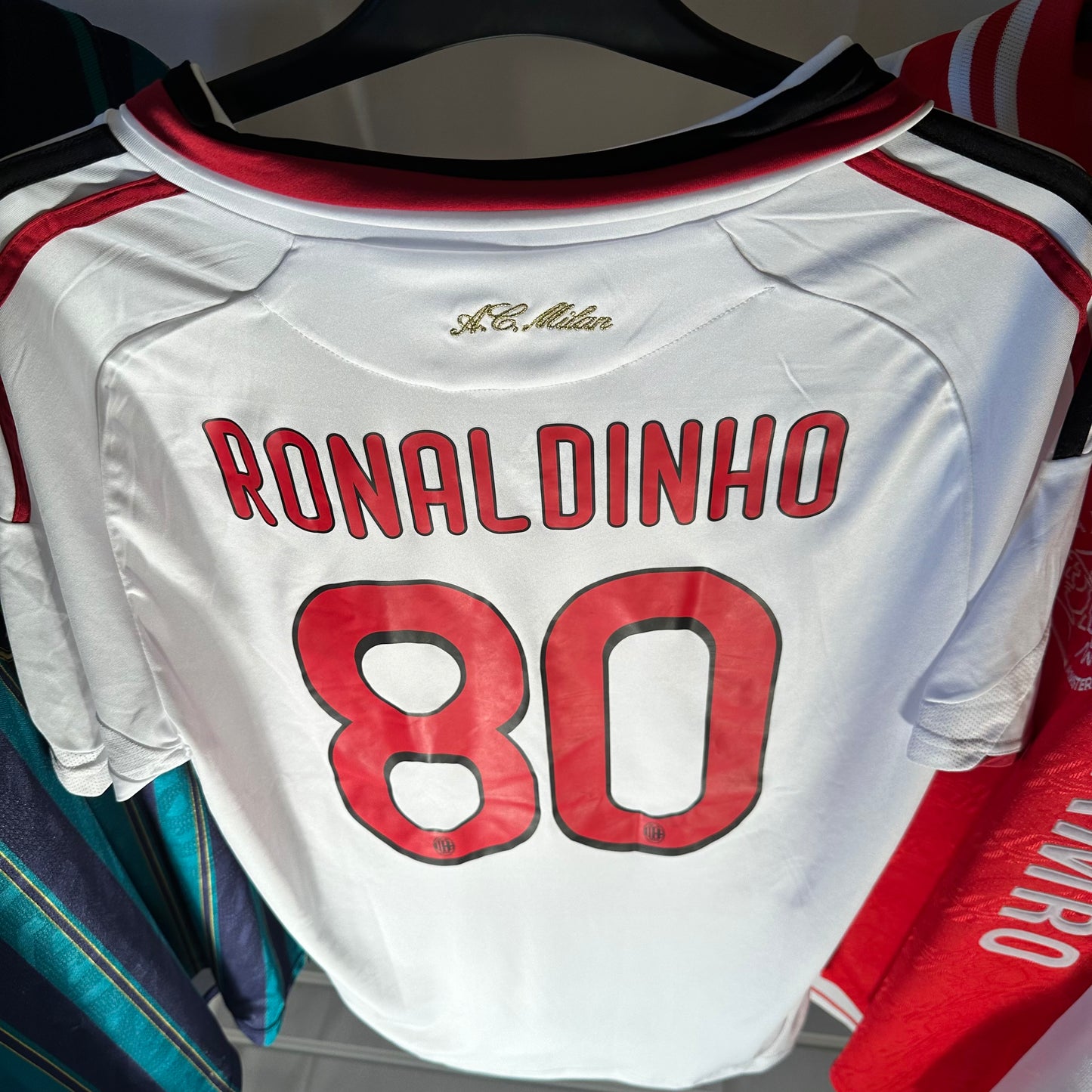 AC Milan Uitshirt 2008/09 – Ronaldinho #80 – Maat L – Zeer Goede Staat