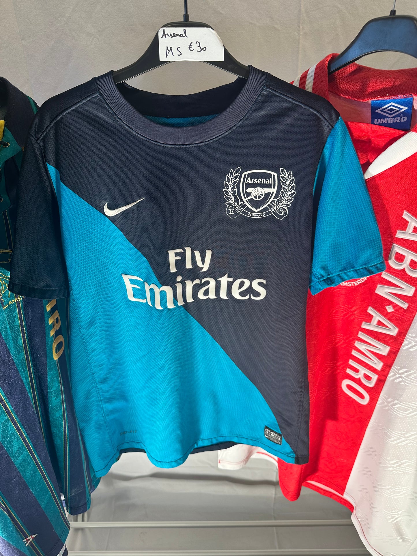 Arsenal 2011 shirt in nieuwstaat Maat:S