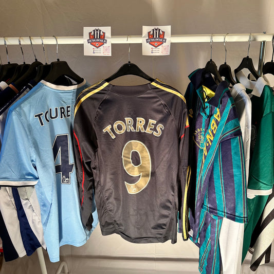 LIVERPOOL 2009/2010 TORRES #9 Maat:M