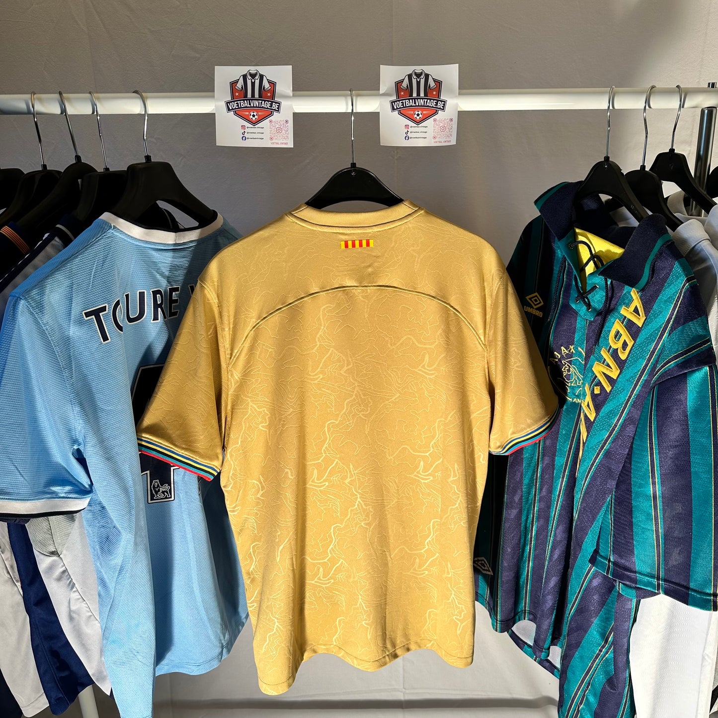 FC Barcelona Uitshirt 2022-2023  | Maat M | Nieuwstaat