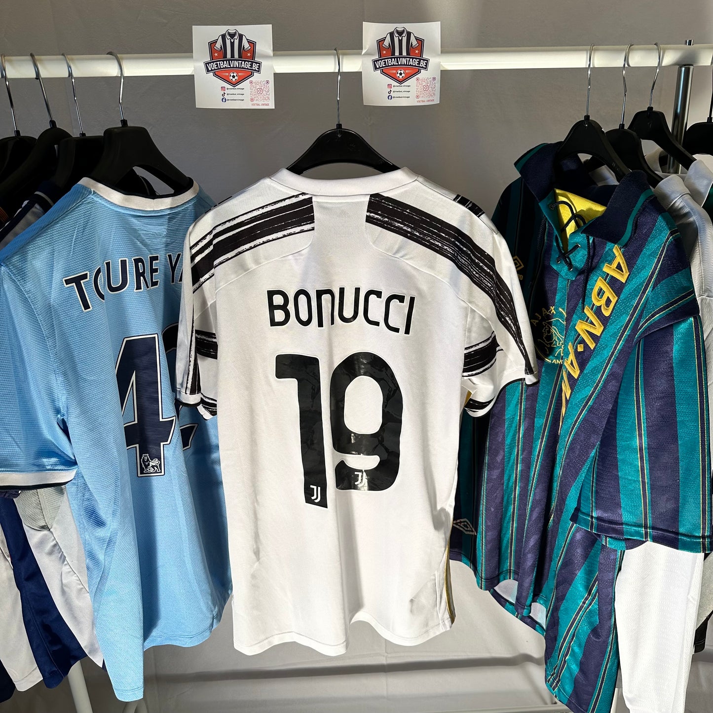 Juventus Thuisshirt 2020-2021 – Bonucci #19 | Maat L | Nieuwstaat