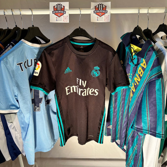 Real Madrid 2017-2018 Maat: S 2e shirt