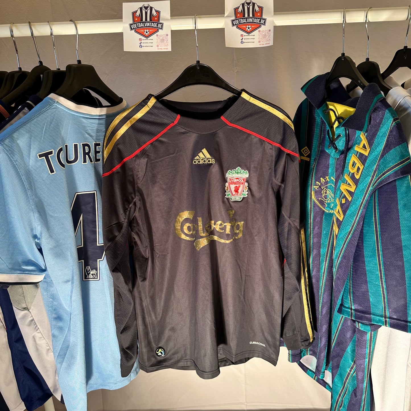 LIVERPOOL 2009/2010 TORRES #9 Maat:M