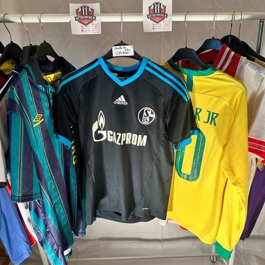 Shalke 04 maat: S/15 16Y