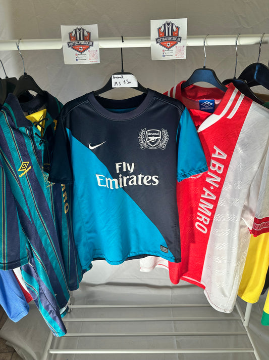 Arsenal 2011 shirt in nieuwstaat Maat:S